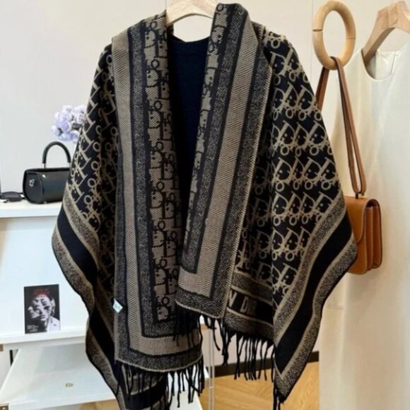Dior Scarf - Picture 1 of 4